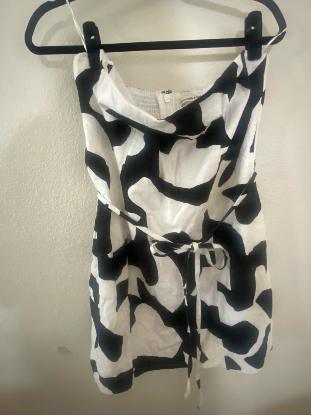 Abercrombie & Fitch Black and White Abstract Tie-Waist Mini Dress (with shorts)